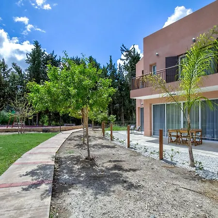 Aphrodite Gardens Modern Villas By Vichy Holidays Paphos Exterior photo